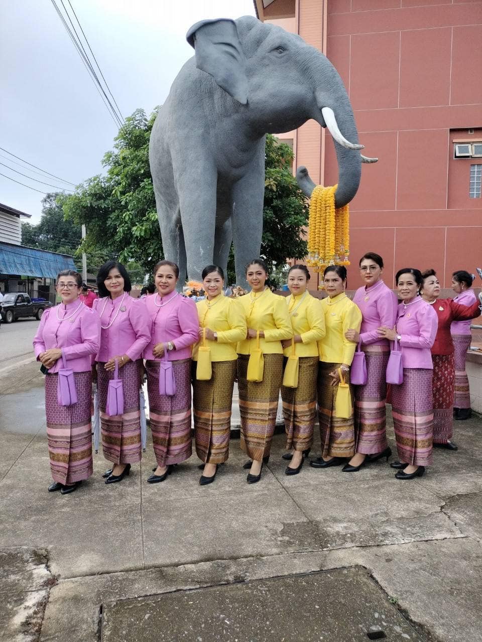 พิธีเปิดกิจกรรมทางบก งานประเพณีแห่พระแข่งเรือขึ้นโขนชิงธงมรดกวัฒนธรรมลุ่มน้ำหลังสวน