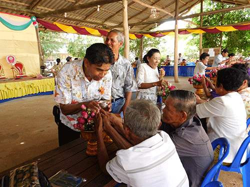 อบต.หาดยายร่วมสนับสนุนกิจกรรมงานประเพณีสงกรานต์ ณ วัดหาดสำราญ